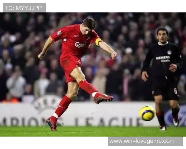 掌握技巧与力量提升踢出有力足球的秘诀与训练方法